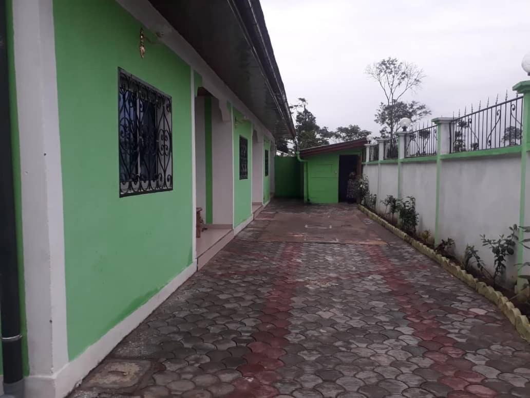 Npangou Appart Kribi Luaran gambar
